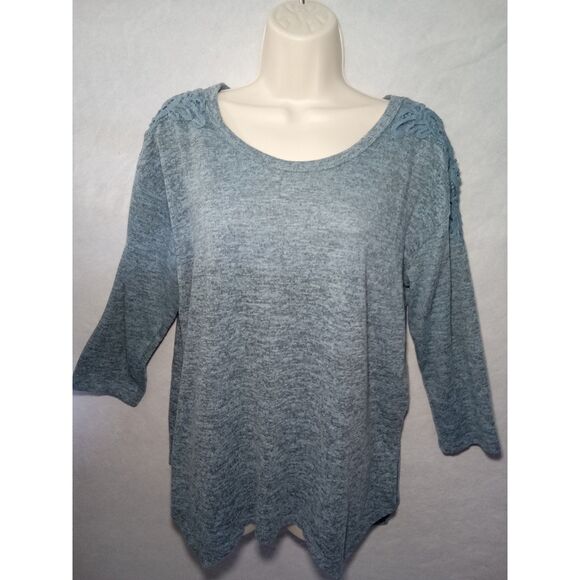 Absolutely Famous Tops - Absolutely Famous women LG Blue Long Sleeve Embroidery Tunic Round‎ Neck